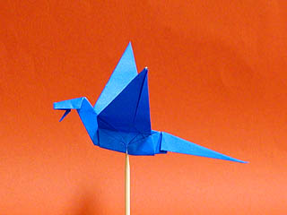hS 03